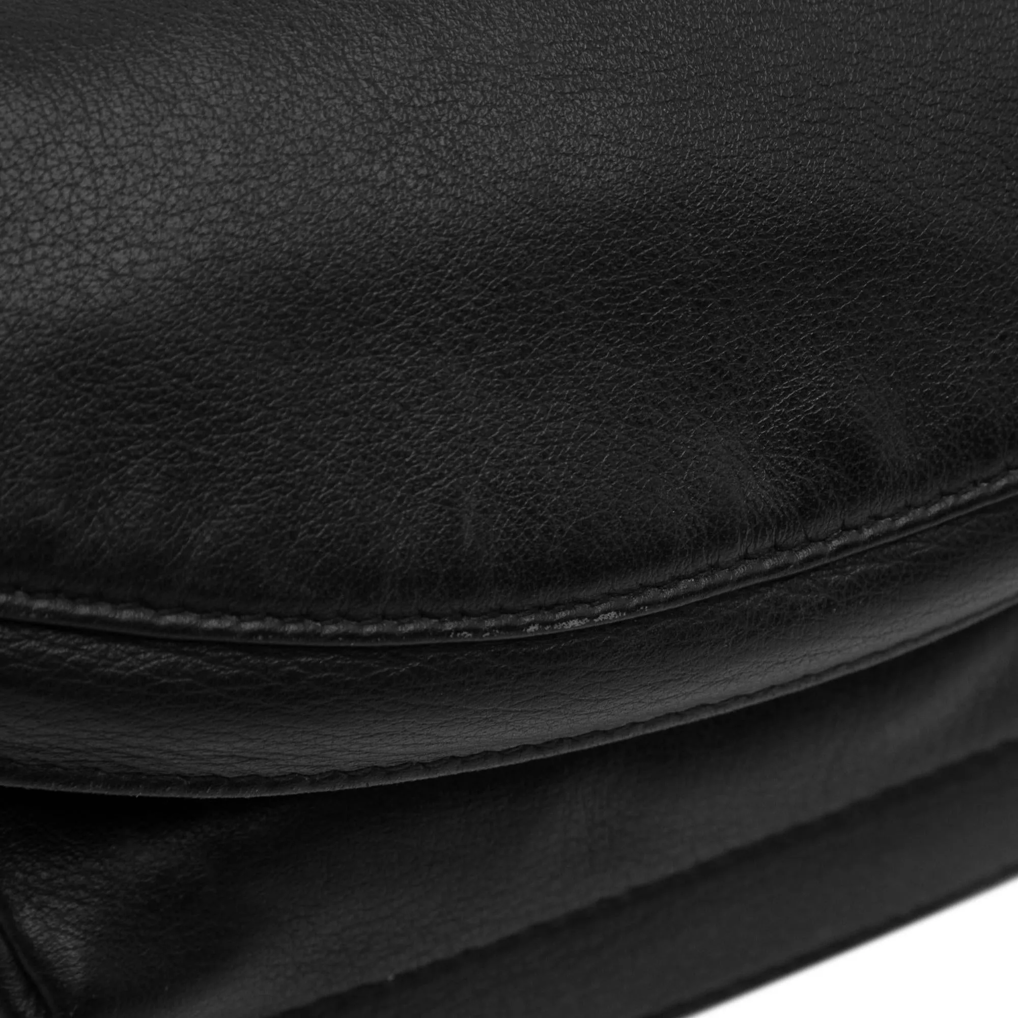 Balenciaga Leather Everyday Belt Bag (SHG-efgZ0M)