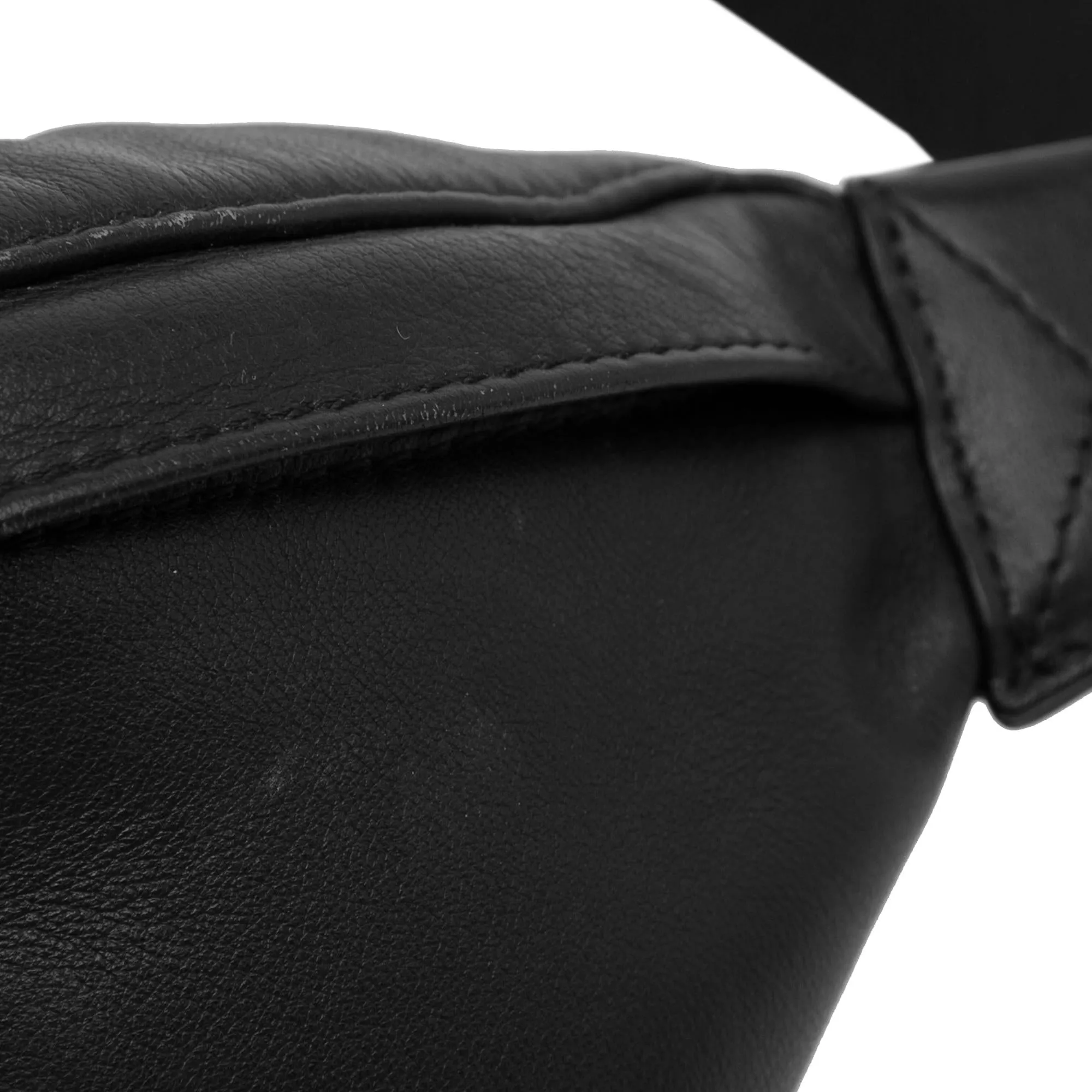 Balenciaga Leather Everyday Belt Bag (SHG-efgZ0M)
