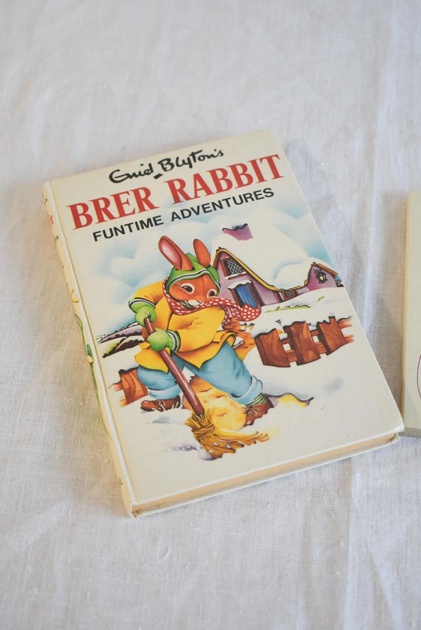 Tom Kitten   Brer Rabbit childrens book bundle